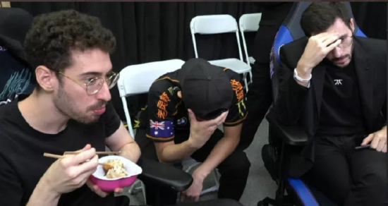 海月长腿大旗袍新皮肤上线引发热潮